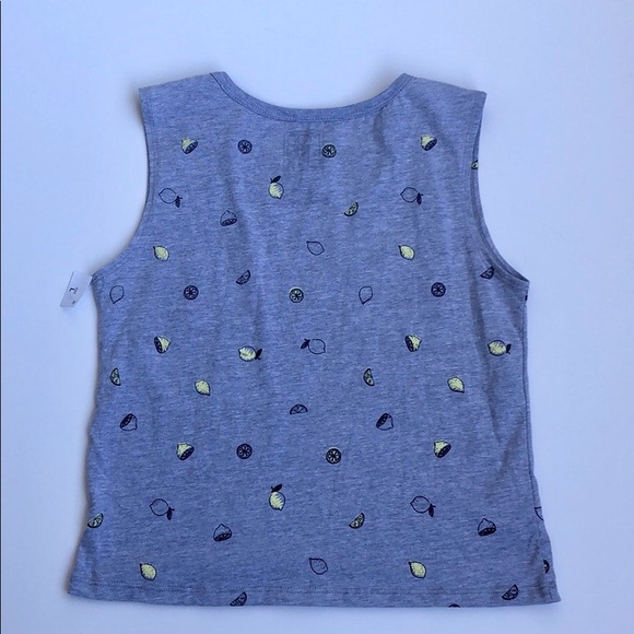 3/$10 Modern Lux Fresher than Lemonade graphic tee - Picture 3 of 3